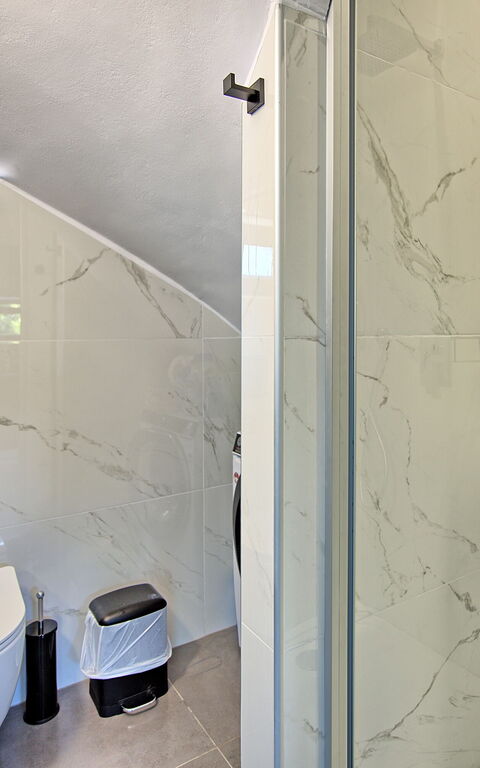 Villa Maripol: Badkamer