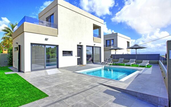 Villa Maripol: Buitenkanten, Buitenshuis, Tuin, zwembad