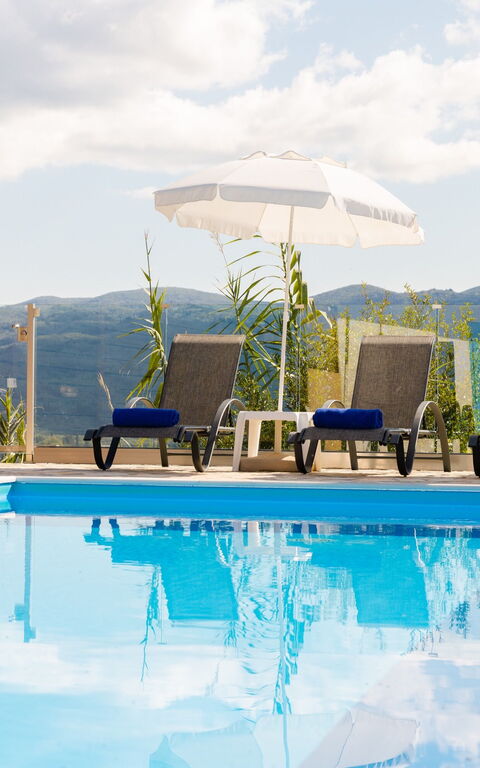 Villa Dinos: zwembad