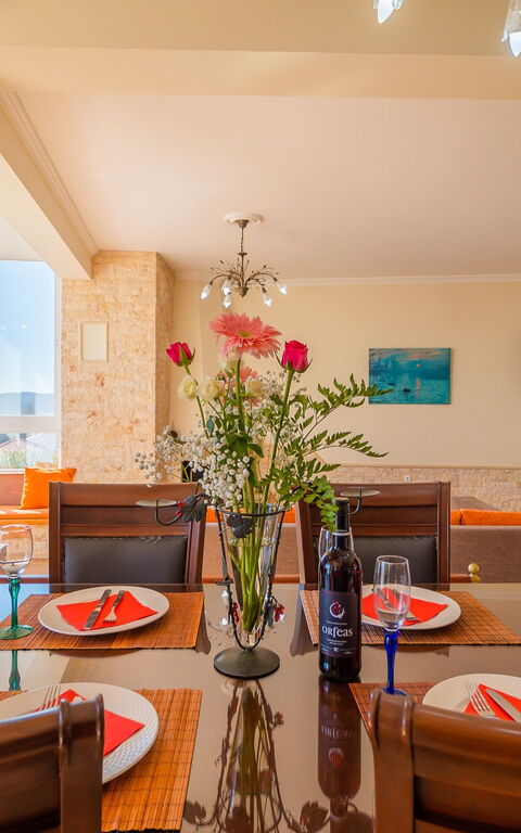 Villa Dinos: Lunchroom