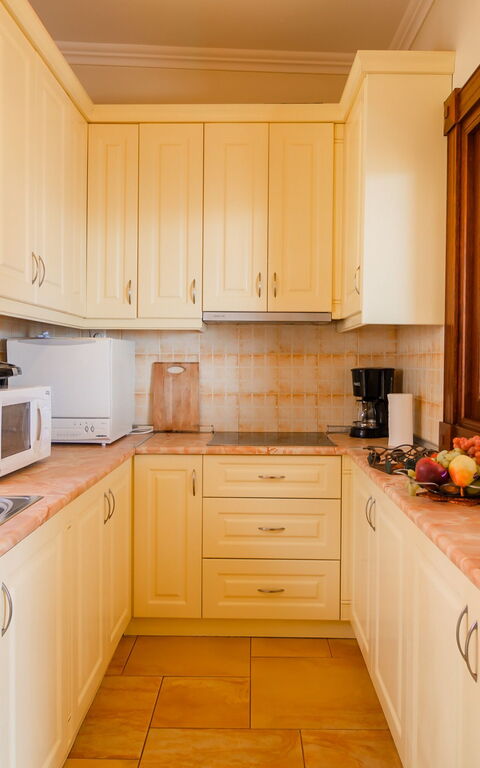 Villa Dinos: Keuken