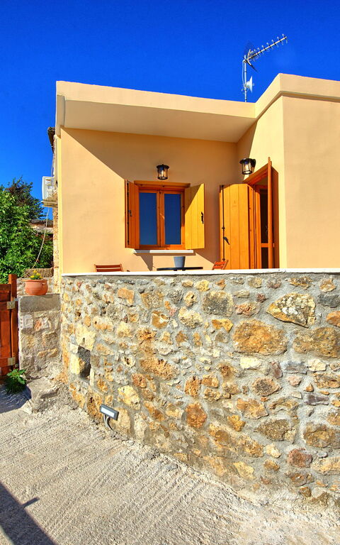 Villa Vicilla: Buitenkanten, Buitenshuis