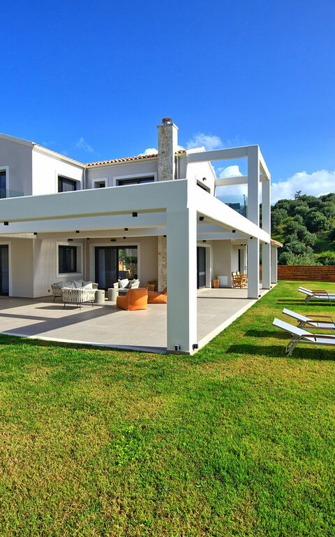 Villa Ebellina: Buitenshuis, Tuin, zwembad