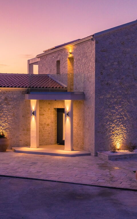 Villa Ebellina: Buitenshuis