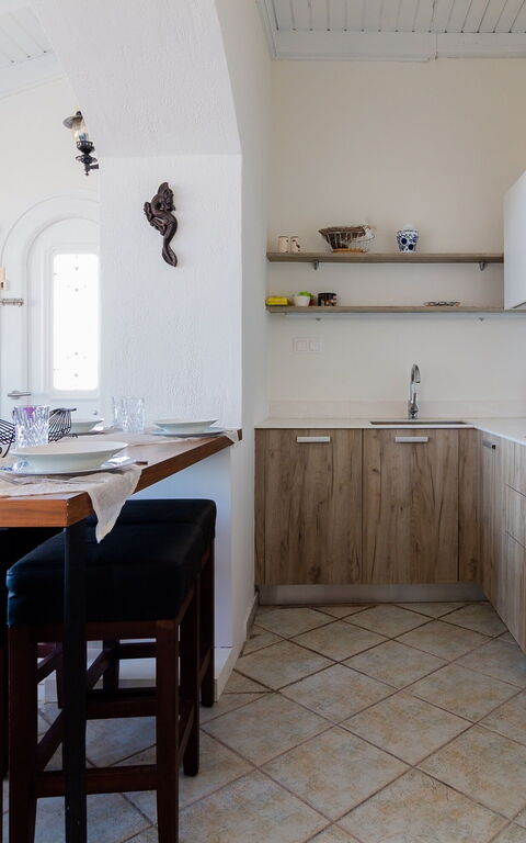 Beach Villa Athanasia: Keuken, Lunchroom, Woonkamer