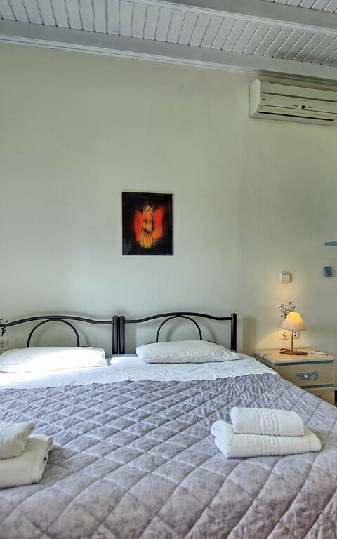 Beach Villa Athanasia: slaapkamer