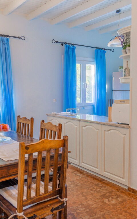 Villa Dimitris: Keuken, Lunchroom