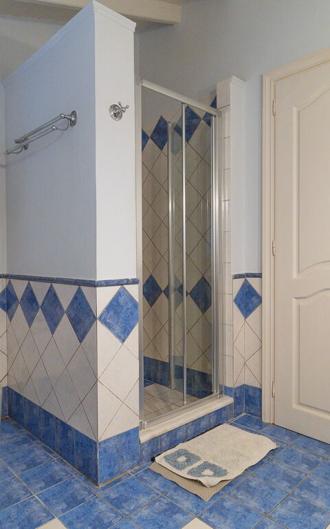 Villa Dimitris: Badkamer