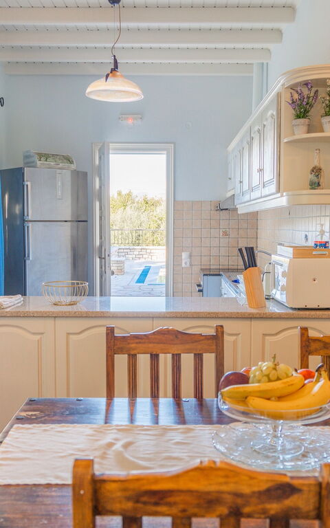 Villa Dimitris: Keuken, Lunchroom