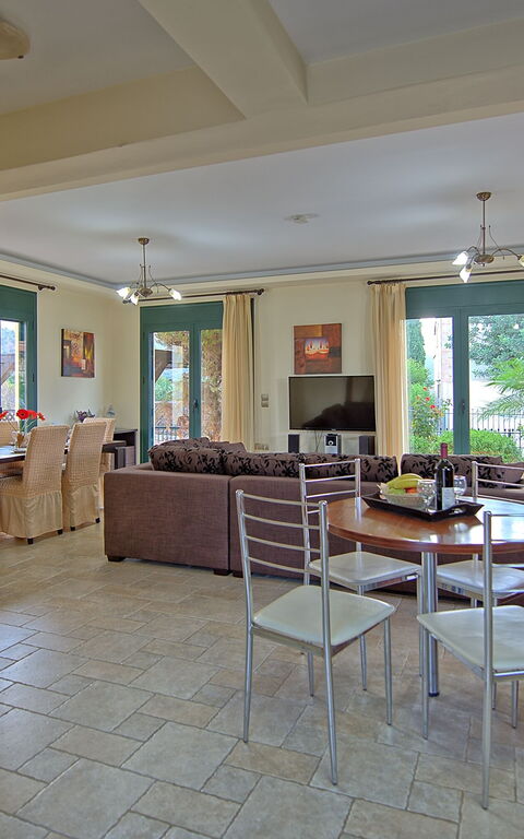 Villa Koules: Keuken