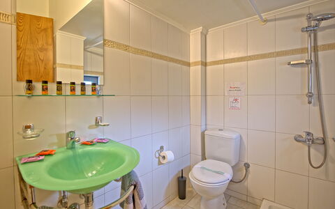 Accommodatie Kastellina: Badkamer