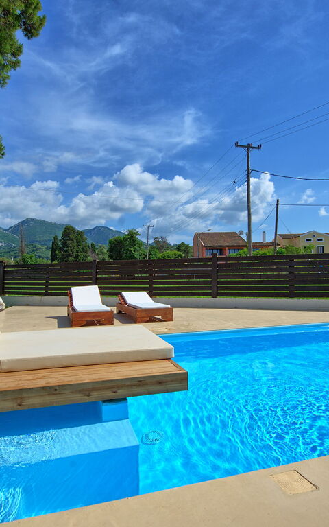 Beach Villa Christina: zwembad