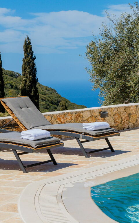 Villa Prokimea: Buitenshuis, Keer bekeken, zwembad