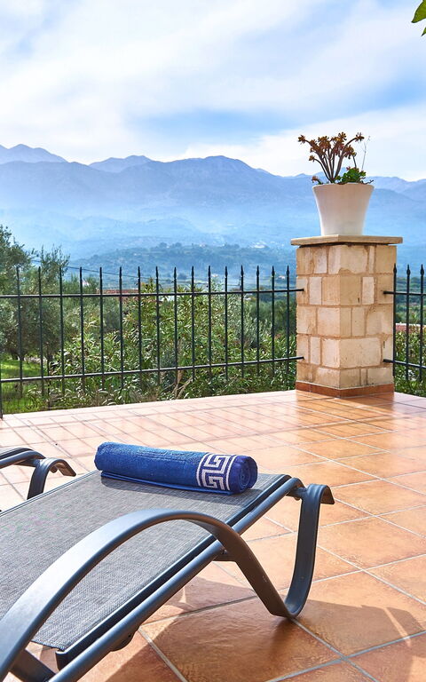 Villa Elia: Buitenshuis