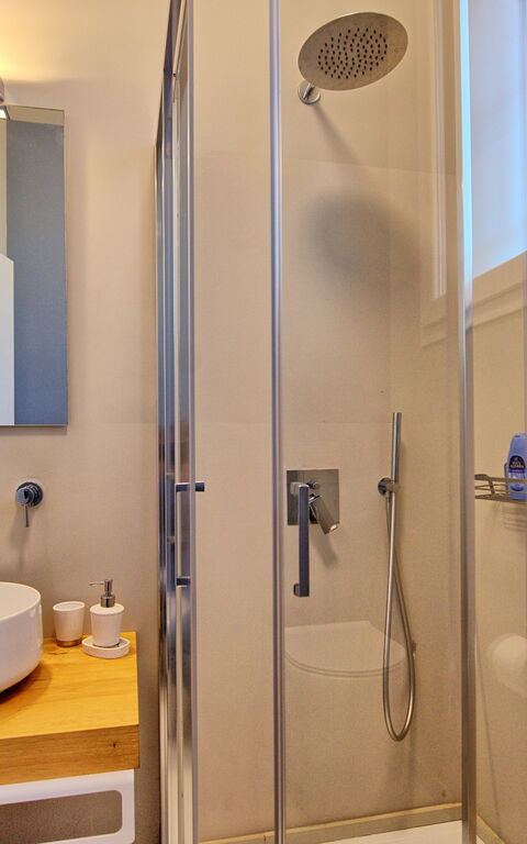 Nerodavola: Badkamer