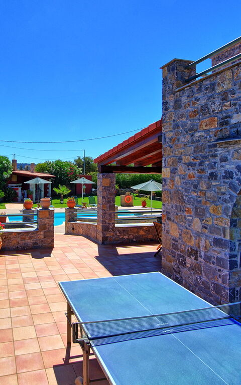 Villa Antina: Balkon / terras / patio, Buitenshuis