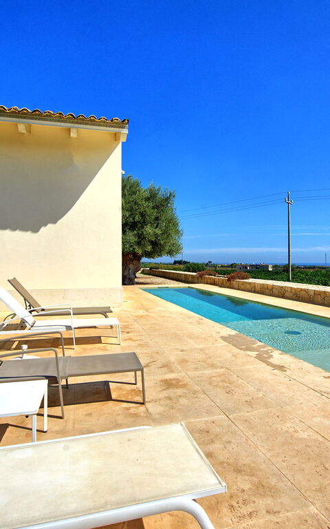 Tenuta Olearum: Buitenshuis, Zomer, zwembad