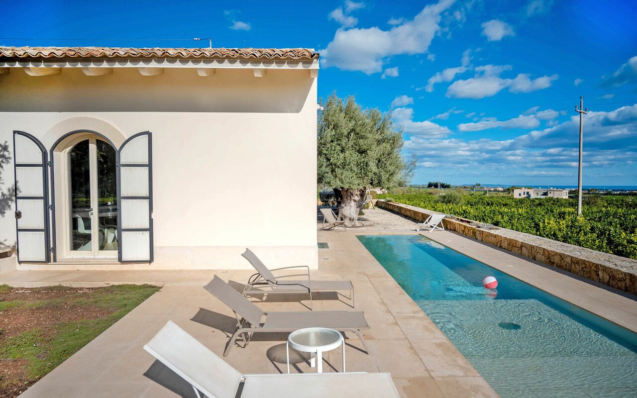 Tenuta Olearum: Buitenkanten, zwembad