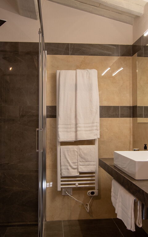 Villa Lucarella: Badkamer