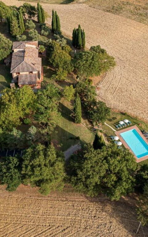 Palazzo Bello: Buitenshuis, zwembad