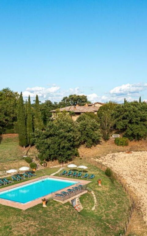 Palazzo Bello: Buitenshuis, zwembad