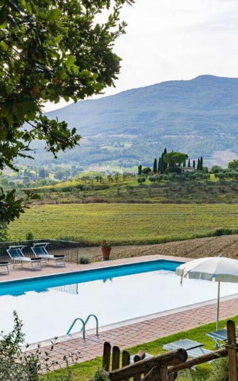 Palazzo Bello: Buitenshuis, zwembad