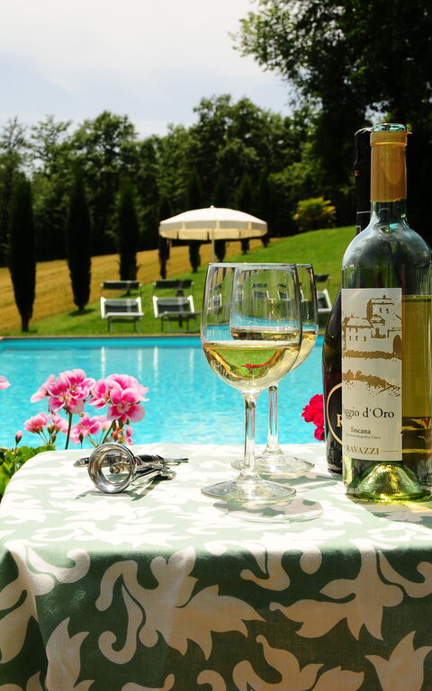 Casale Chieteno: Tuin, zwembad