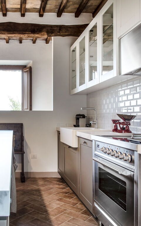 Villa Chiugi: Keuken