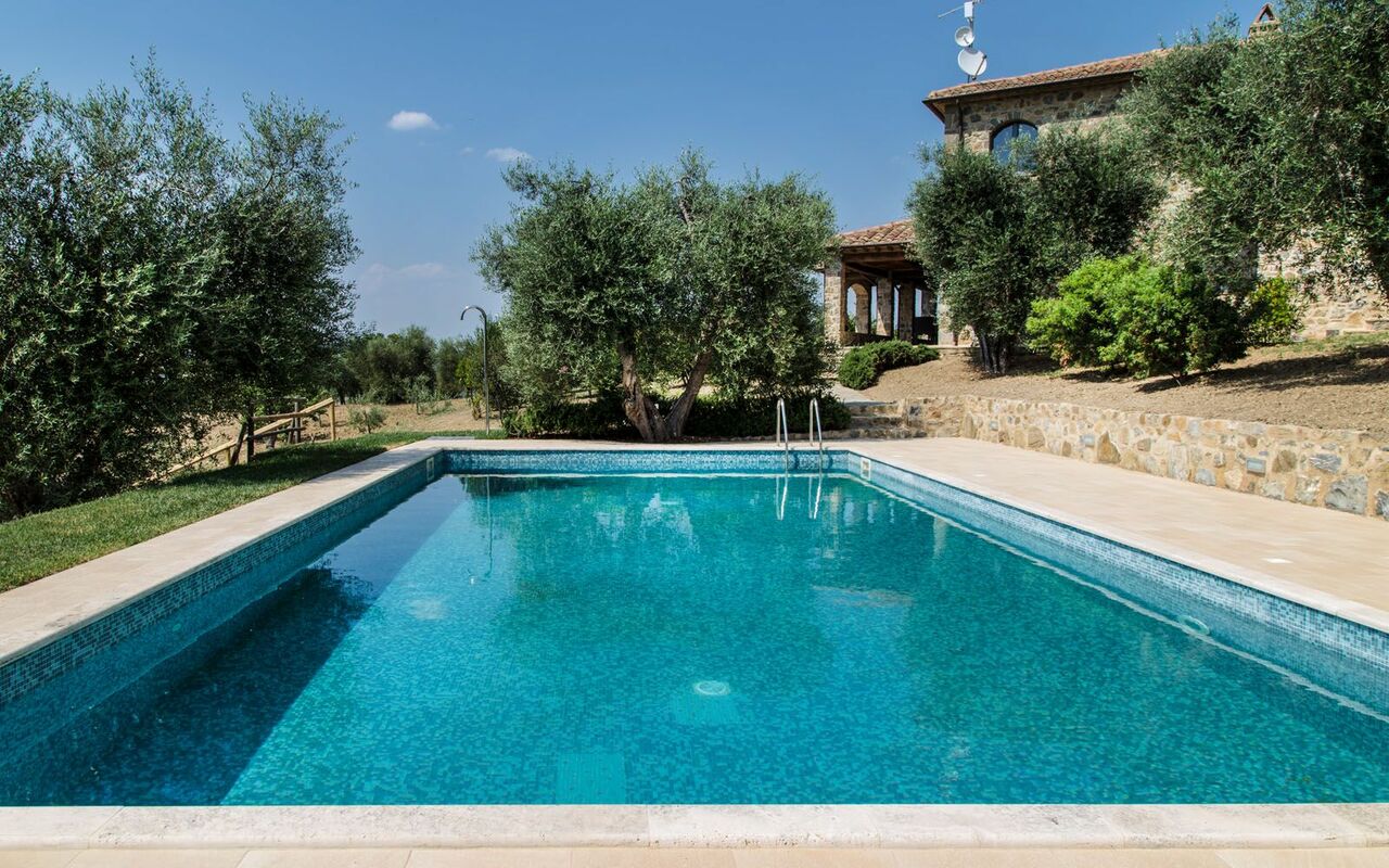 Villa Chiugi: zwembad