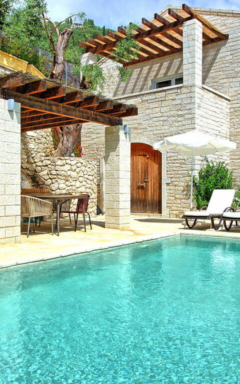 Villa Yaisemi: zwembad