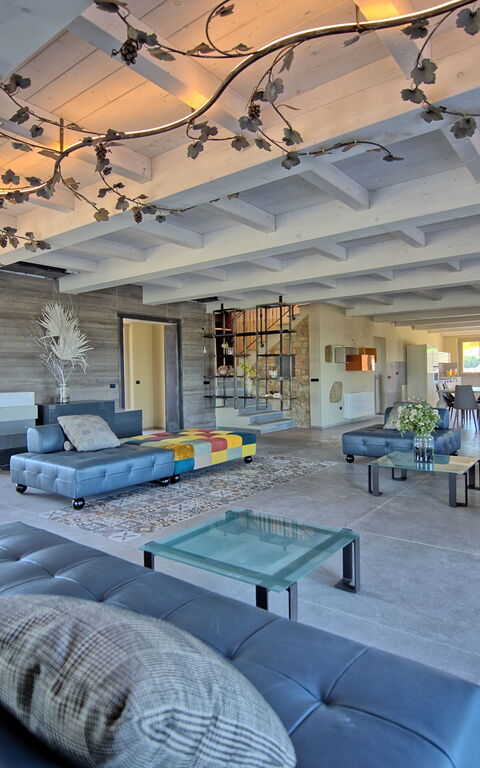 Villa Campana: Woonkamer