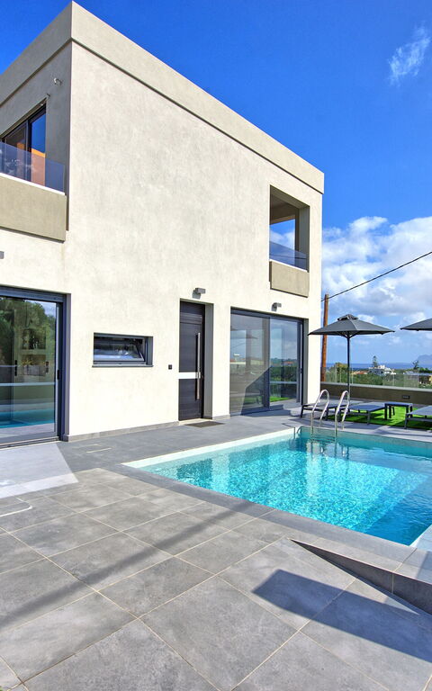 Villa Popi: Buitenkanten, Buitenshuis, Tuin, zwembad