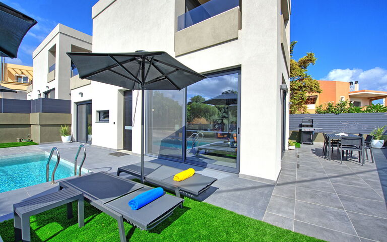 Villa Popi: Buitenkanten, Buitenshuis, Tuin, zwembad