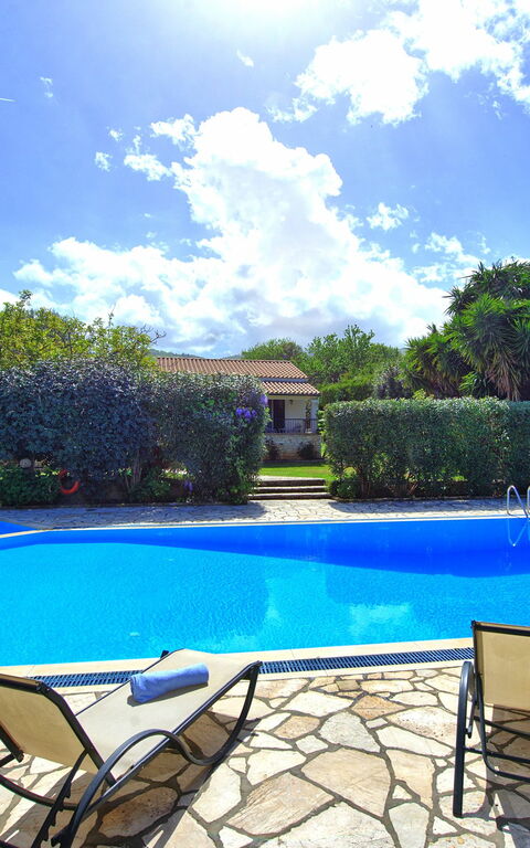 Votana House: zwembad