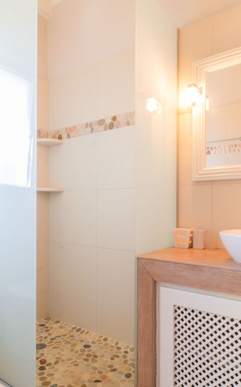 Votana House: Badkamer