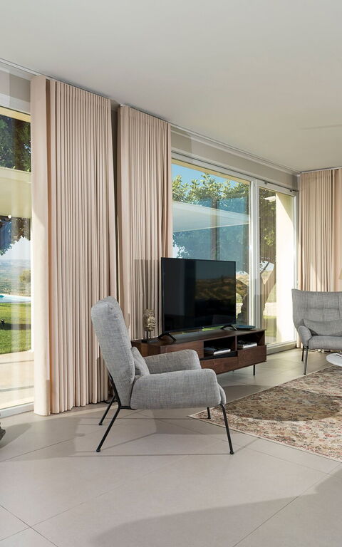 Villa Colleverde: Keuken, Lunchroom, Woonkamer