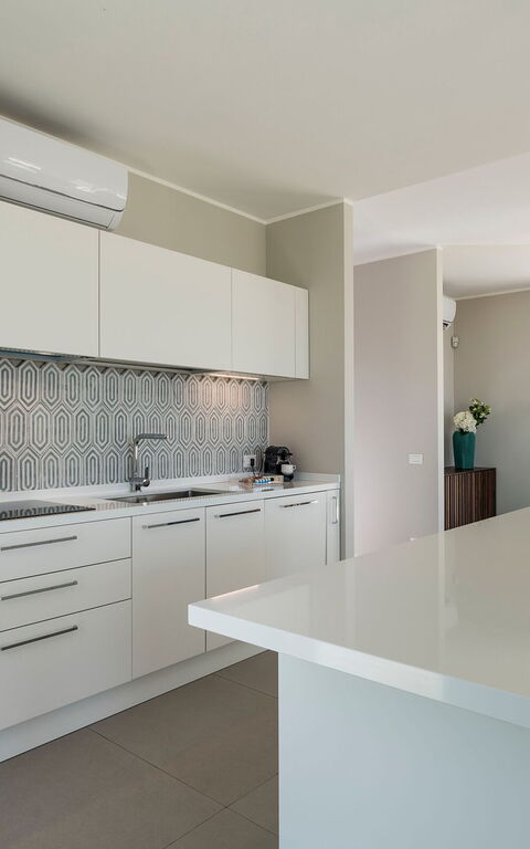 Villa Colleverde: Keuken, Lunchroom, Woonkamer