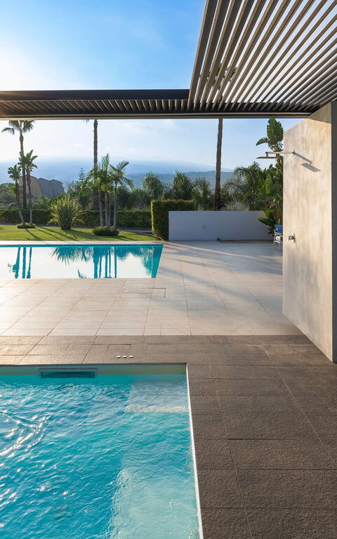 Villa Greta: Buitenshuis, Zomer, zwembad