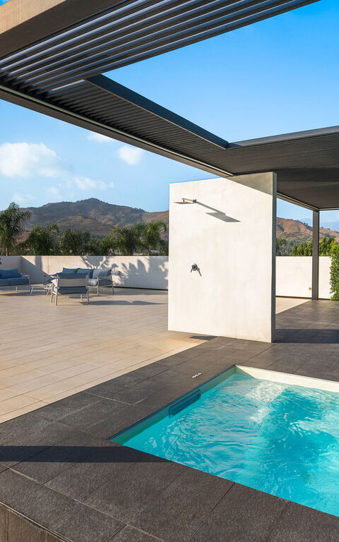 Villa Greta: Balkon / terras / patio, Tuin, zwembad