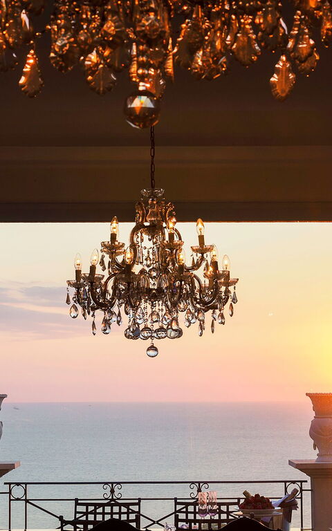 Villa Estella: Buitenshuis