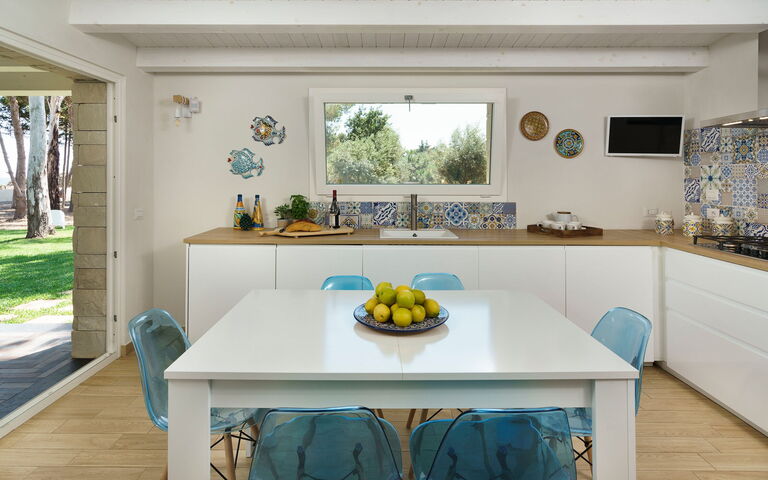 Marinella Punta Milocca: Keuken, Lunchroom