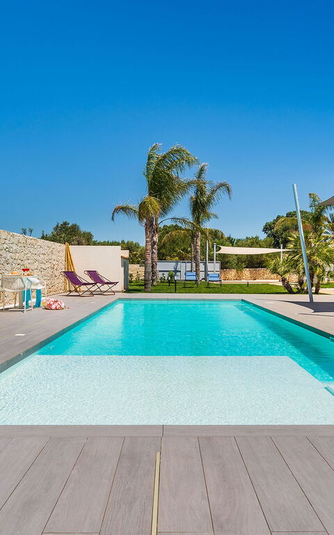 Villa Nica: Buitenshuis, zwembad