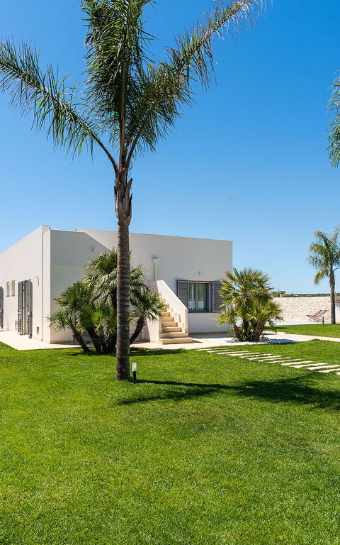 Villa Nica: Buitenkanten, Tuin