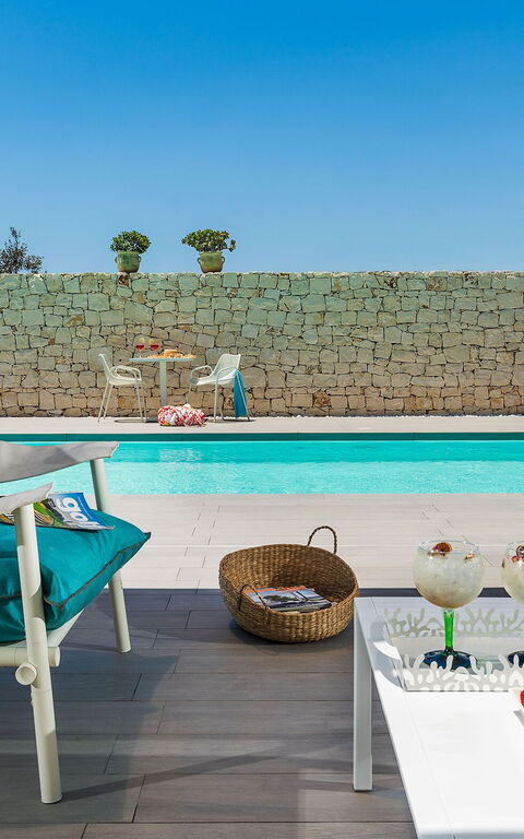 Villa Nica: Balkon / terras / patio, zwembad