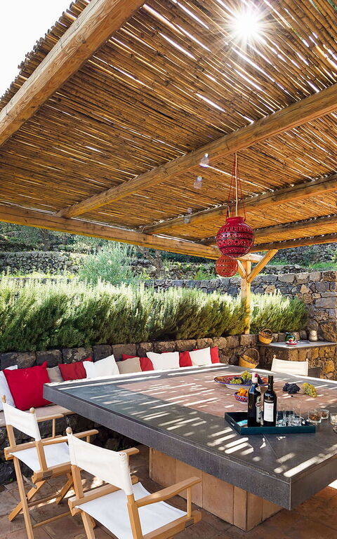 Villa Nerello: Balkon / terras / patio