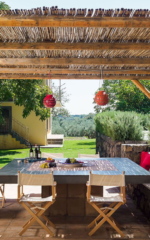 Villa Nerello: Balkon / terras / patio, Buitenshuis