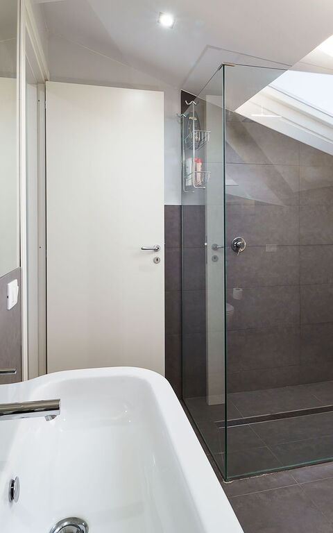 Villa Nerello: Badkamer