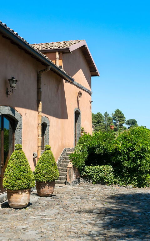 Villa Palmento Rosa: Buitenkanten, Buitenshuis