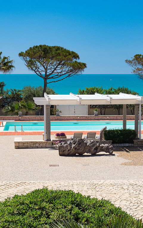 Villa Maya: Buitenshuis, Tuin