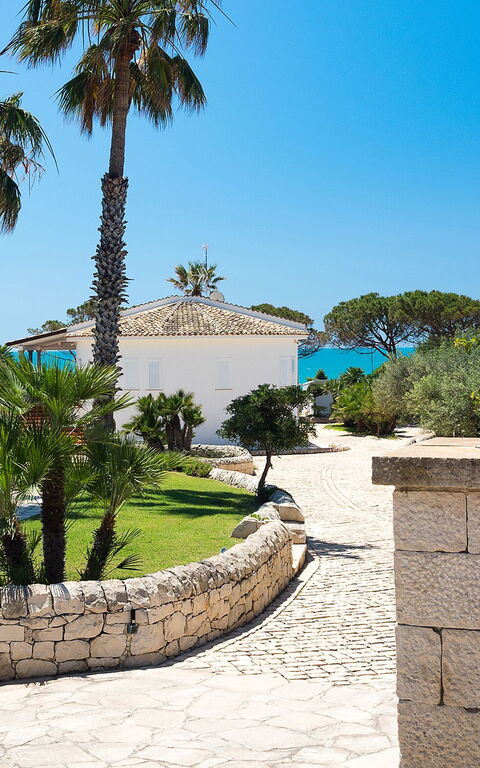 Villa Maya: Buitenshuis